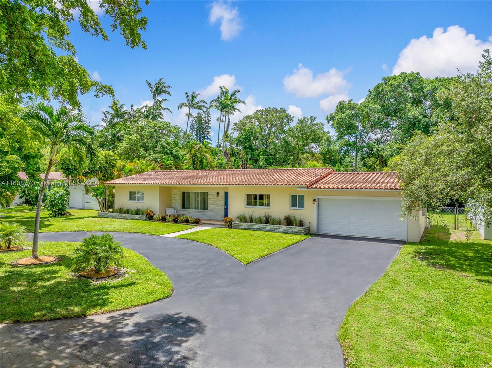 160 NW 92nd St