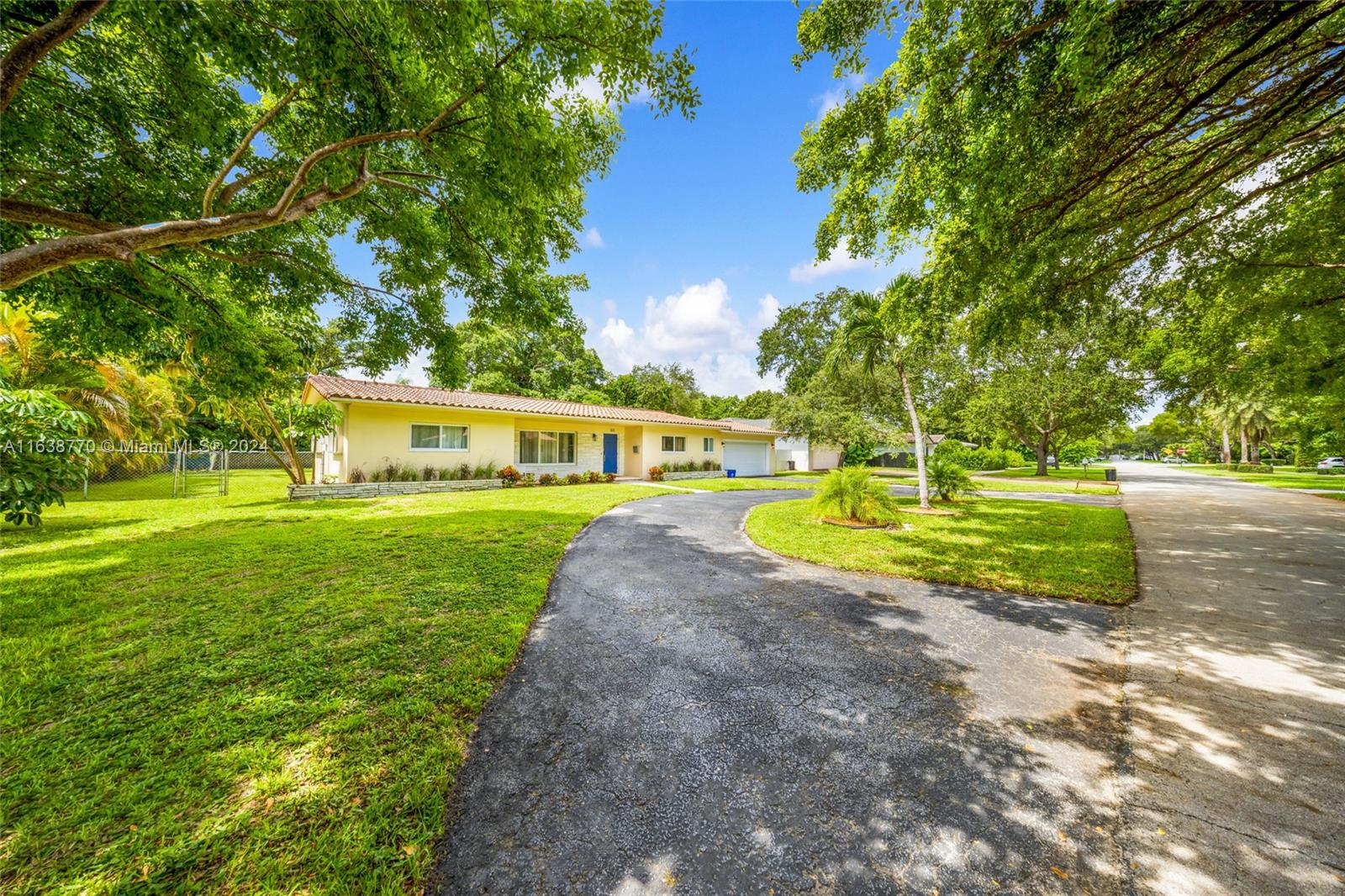 160 NW 92nd St