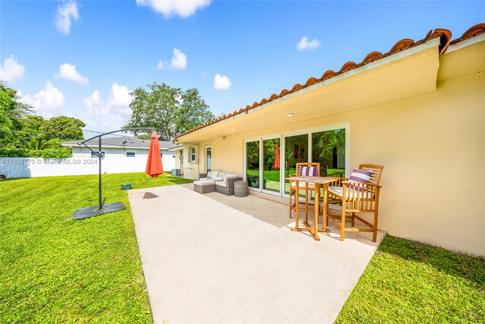 160 NW 92nd St