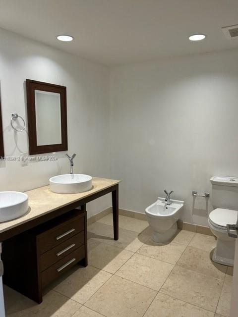 495 Brickell Ave. # 3106