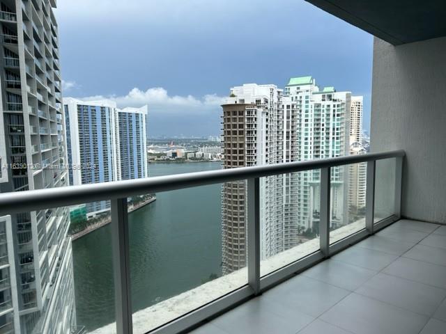 495 Brickell Ave. # 3106