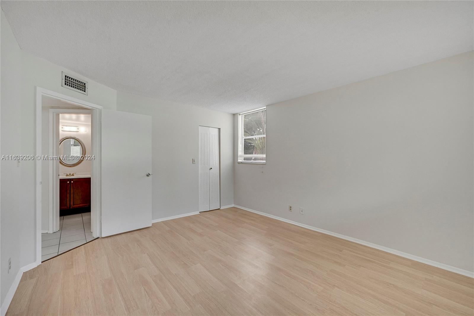 5431 NE 25th Ave # 104B