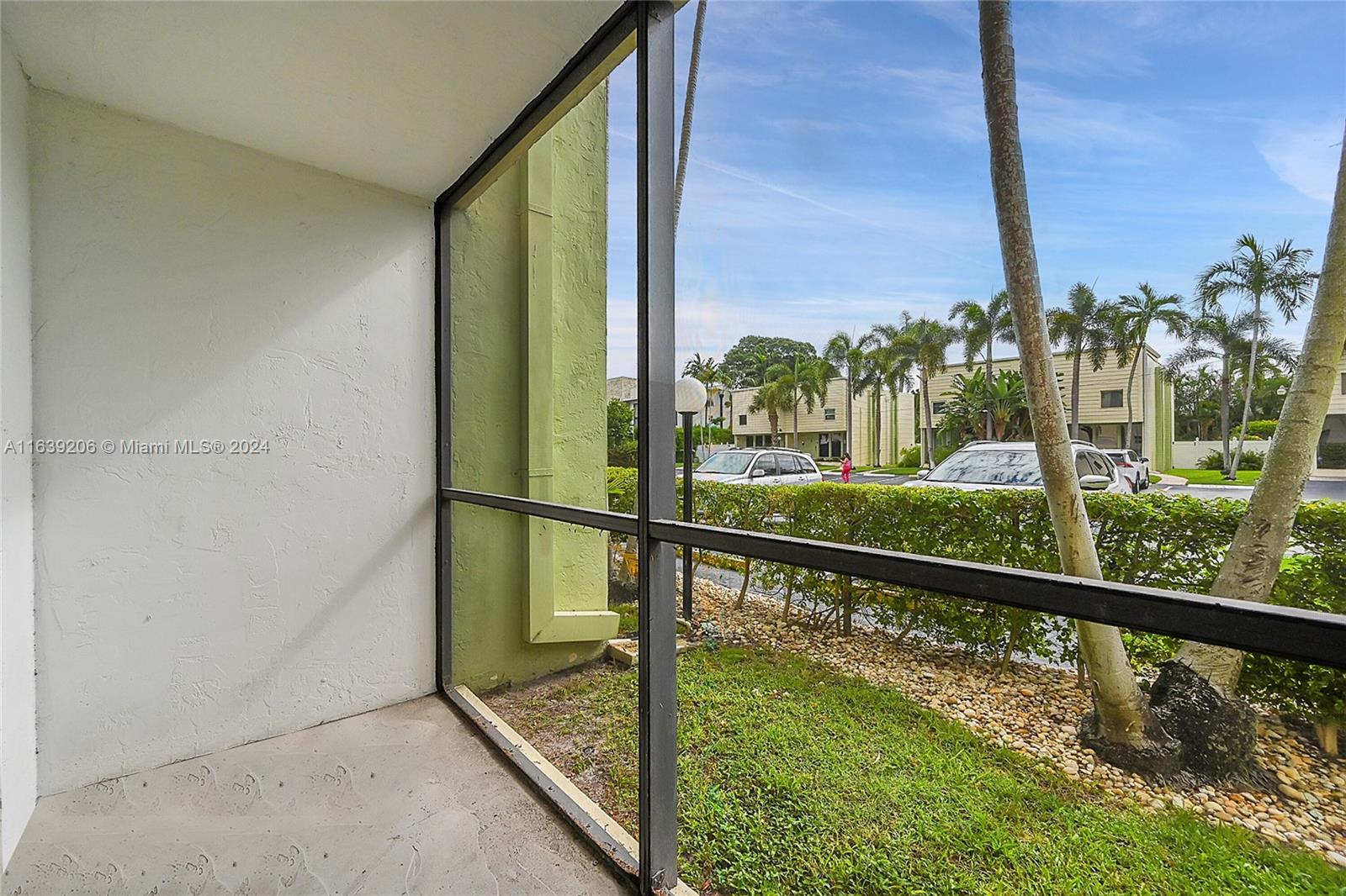 5431 NE 25th Ave # 104B