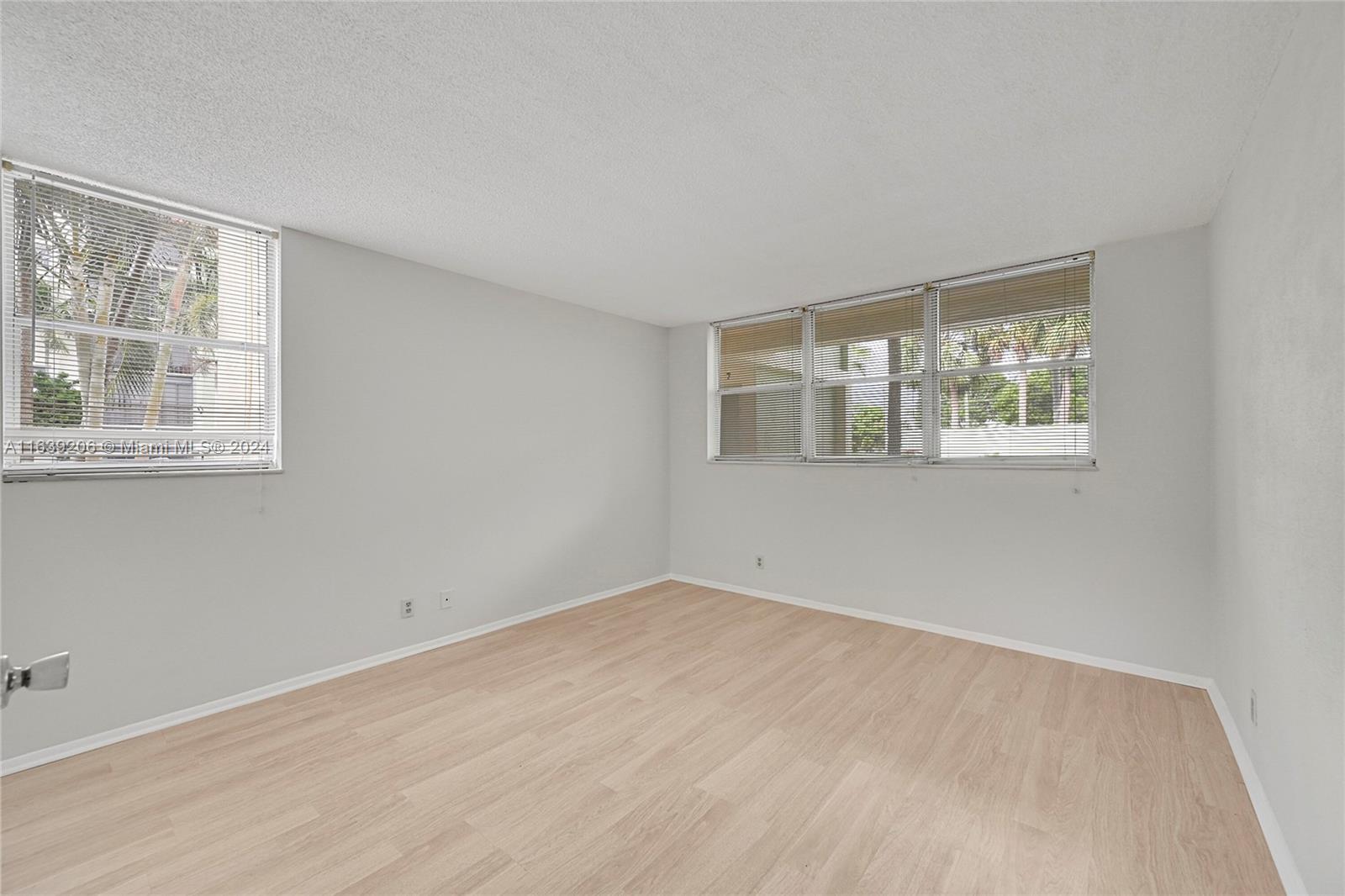 5431 NE 25th Ave # 104B