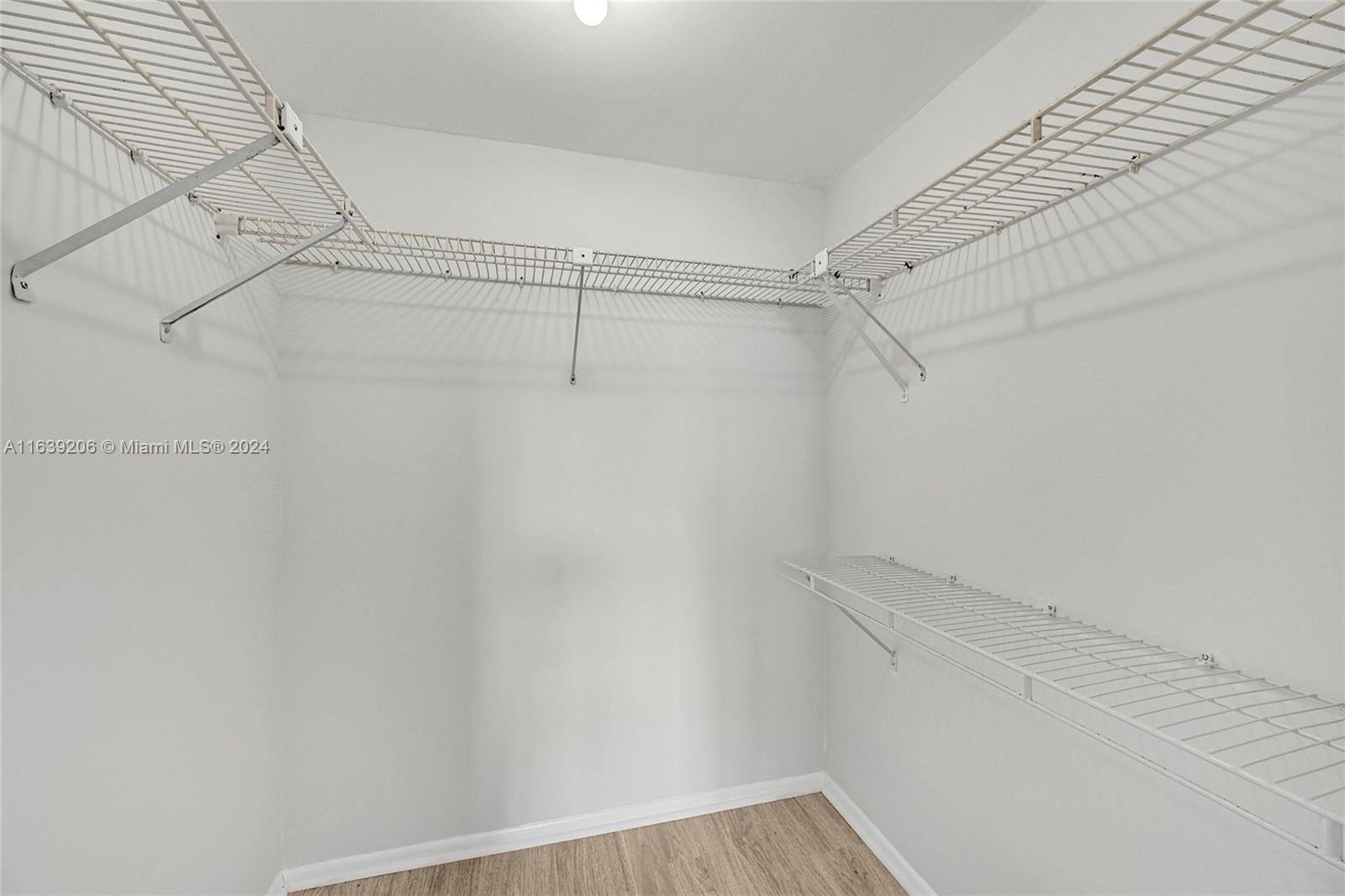 5431 NE 25th Ave # 104B