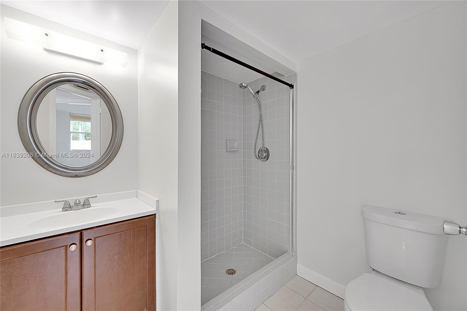 5431 NE 25th Ave # 104B