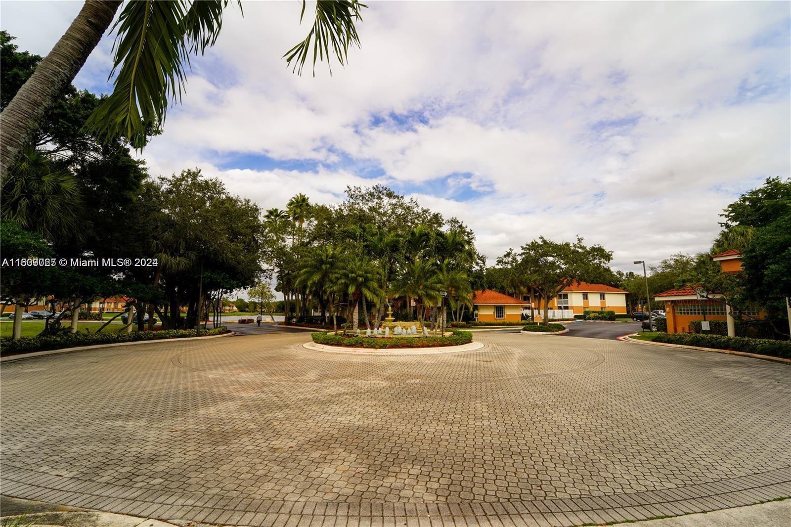 725 NW 92nd Ave # 725