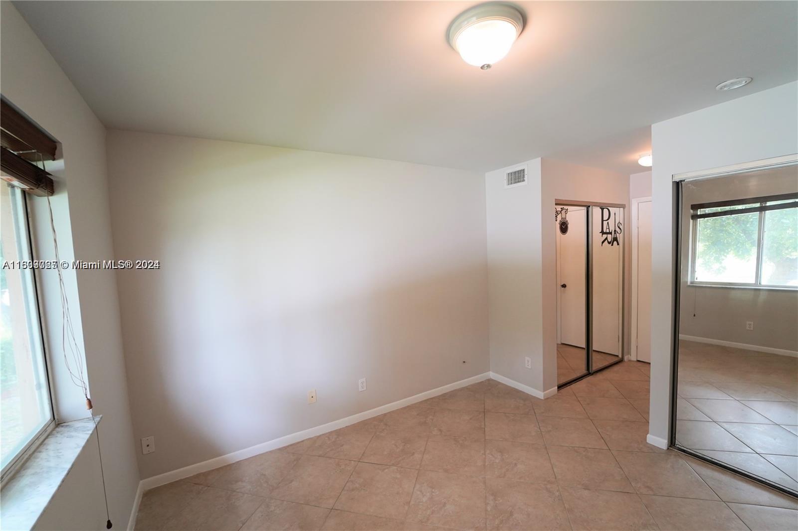 725 NW 92nd Ave # 725