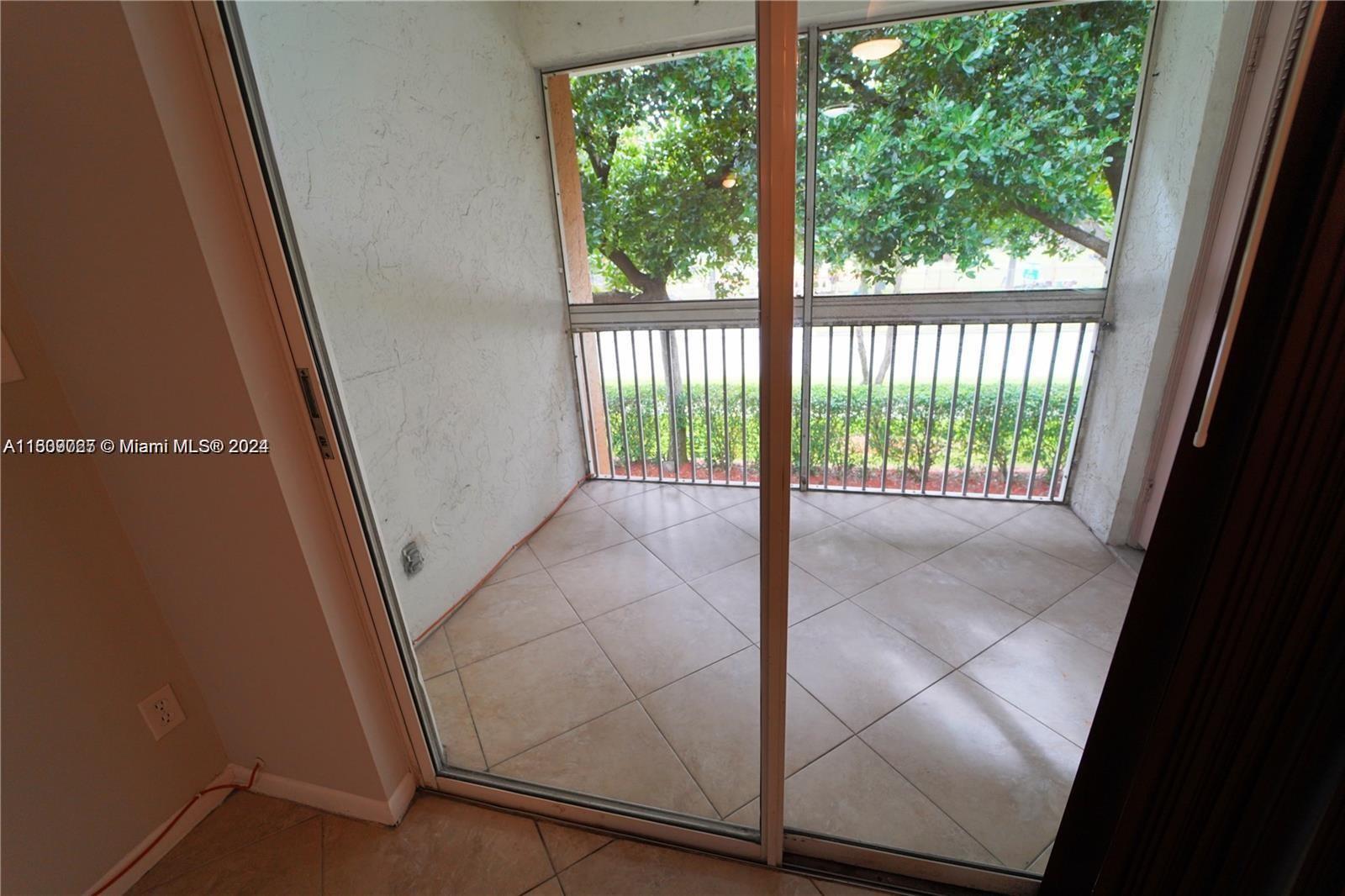 725 NW 92nd Ave # 725