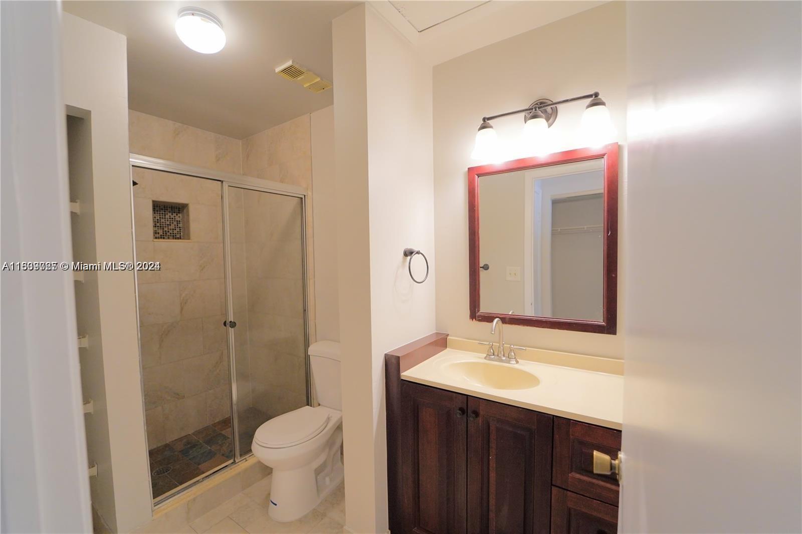 725 NW 92nd Ave # 725