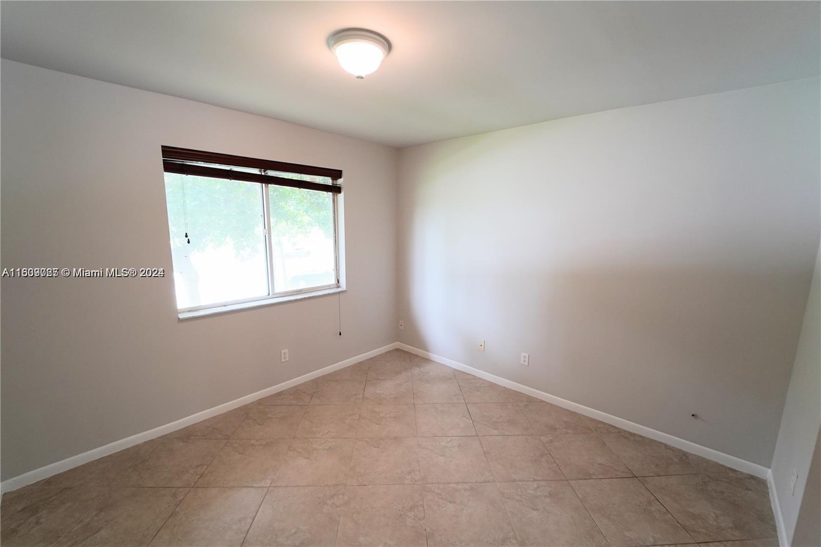 725 NW 92nd Ave # 725