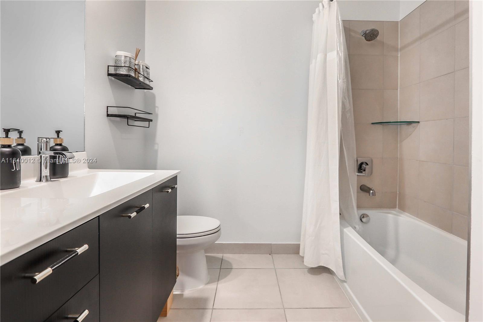 8265 NW 41st St # 206 Unit: C-206