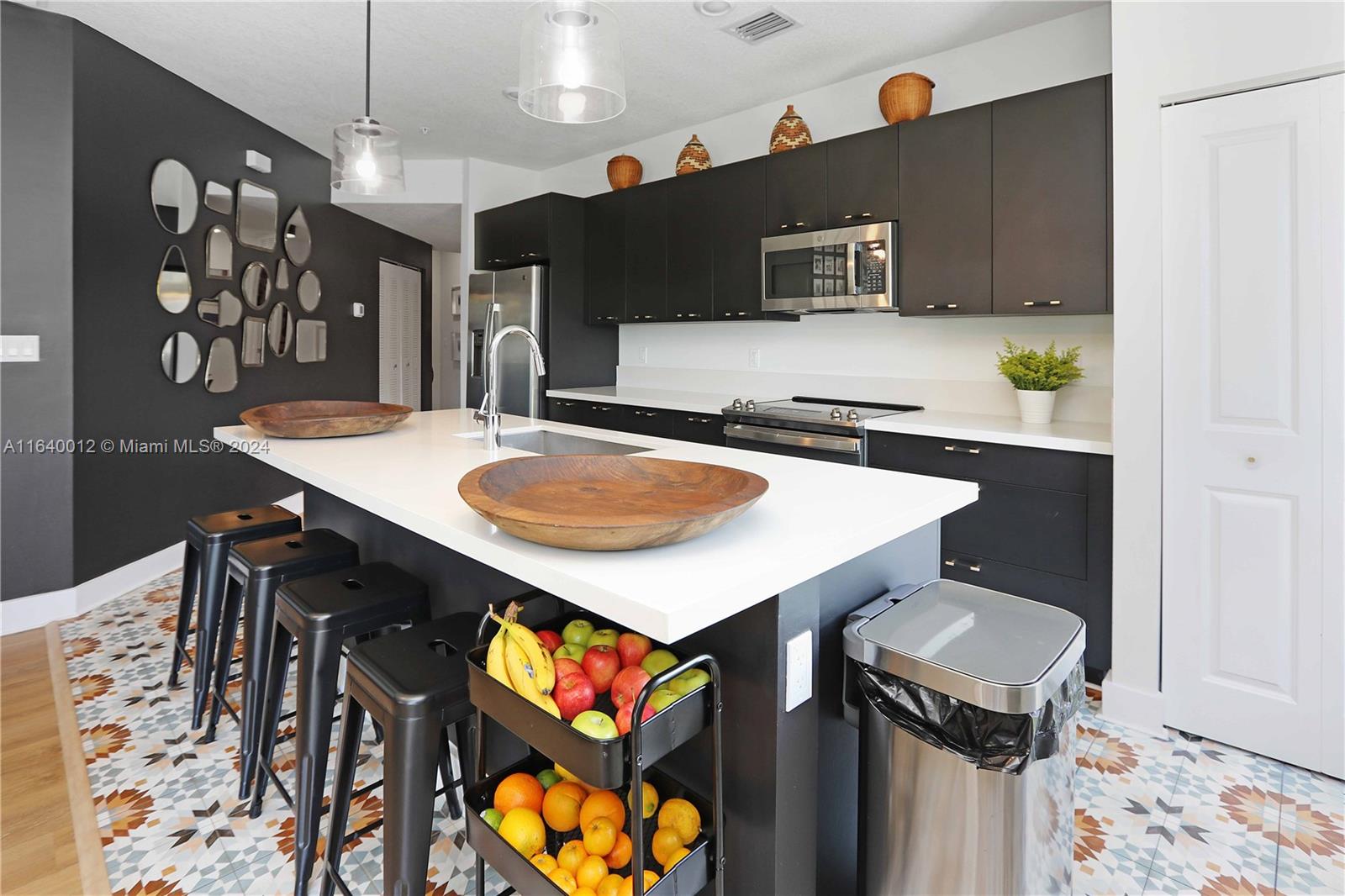 8265 NW 41st St # 206 Unit: C-206