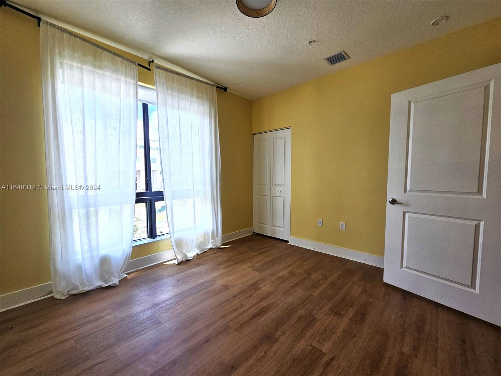 8265 NW 41st St # 206 Unit: C-206