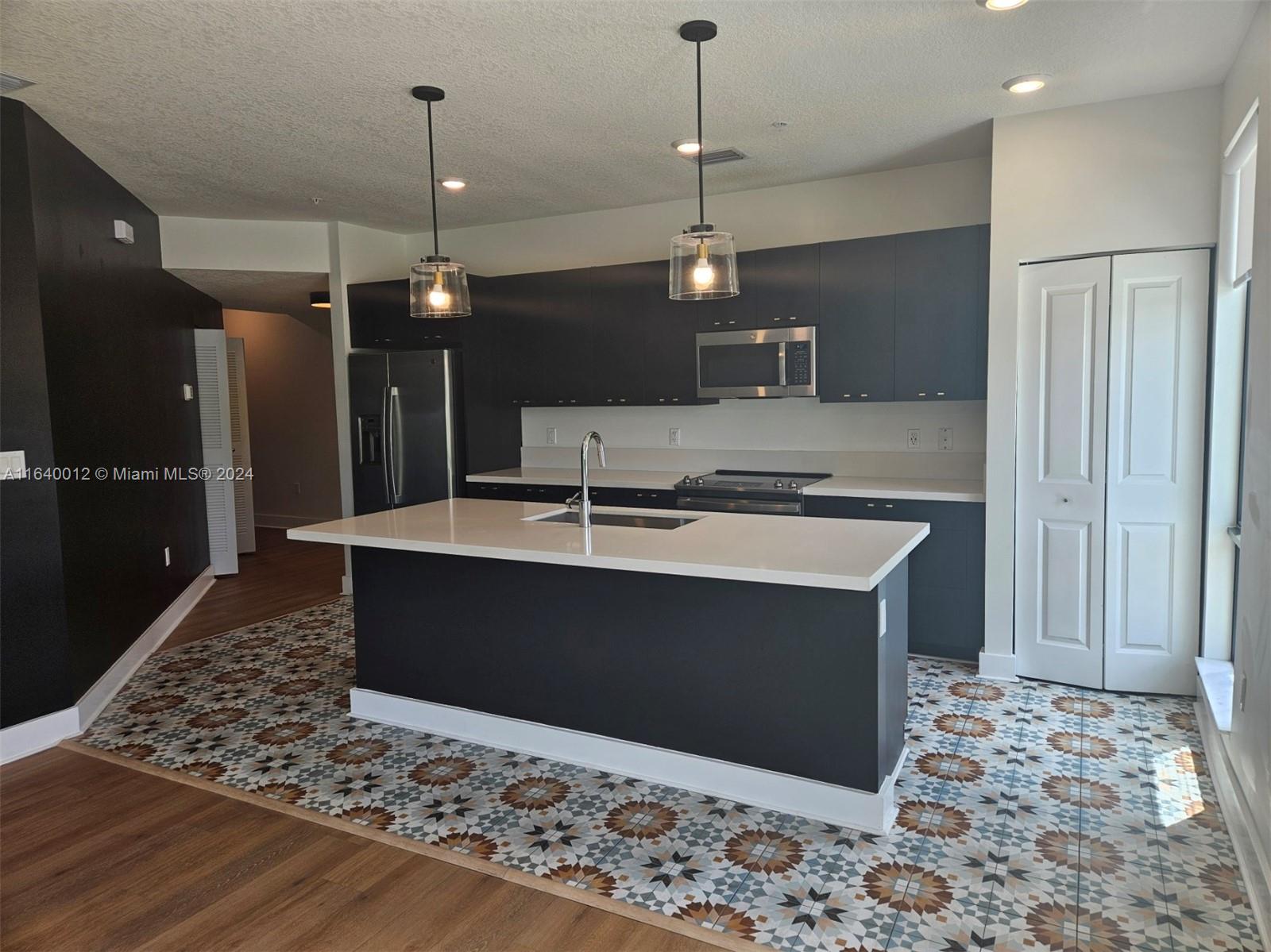 8265 NW 41st St # 206 Unit: C-206