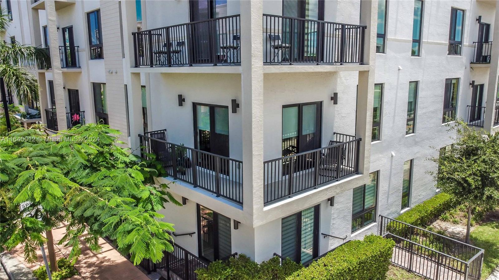 8265 NW 41st St # 206 Unit: C-206