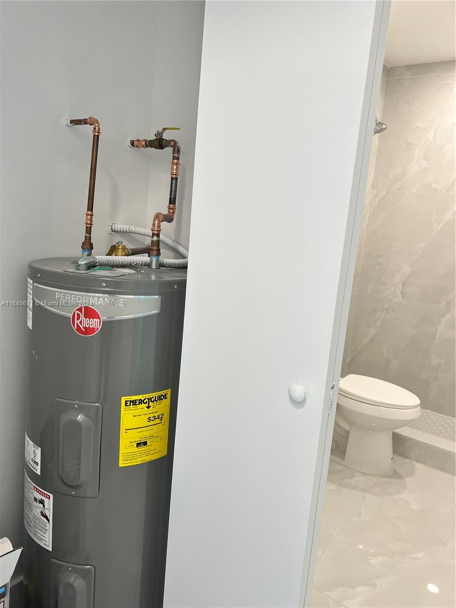 1717 NW 15th St Rd # 1717