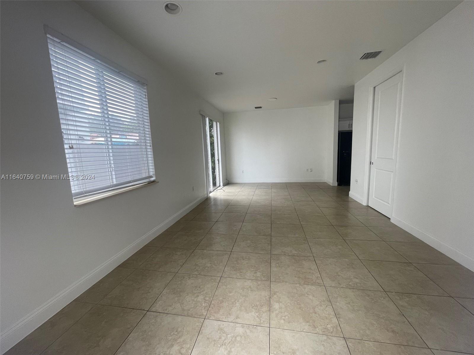 3193 NW 11 ST Unit: 6-E