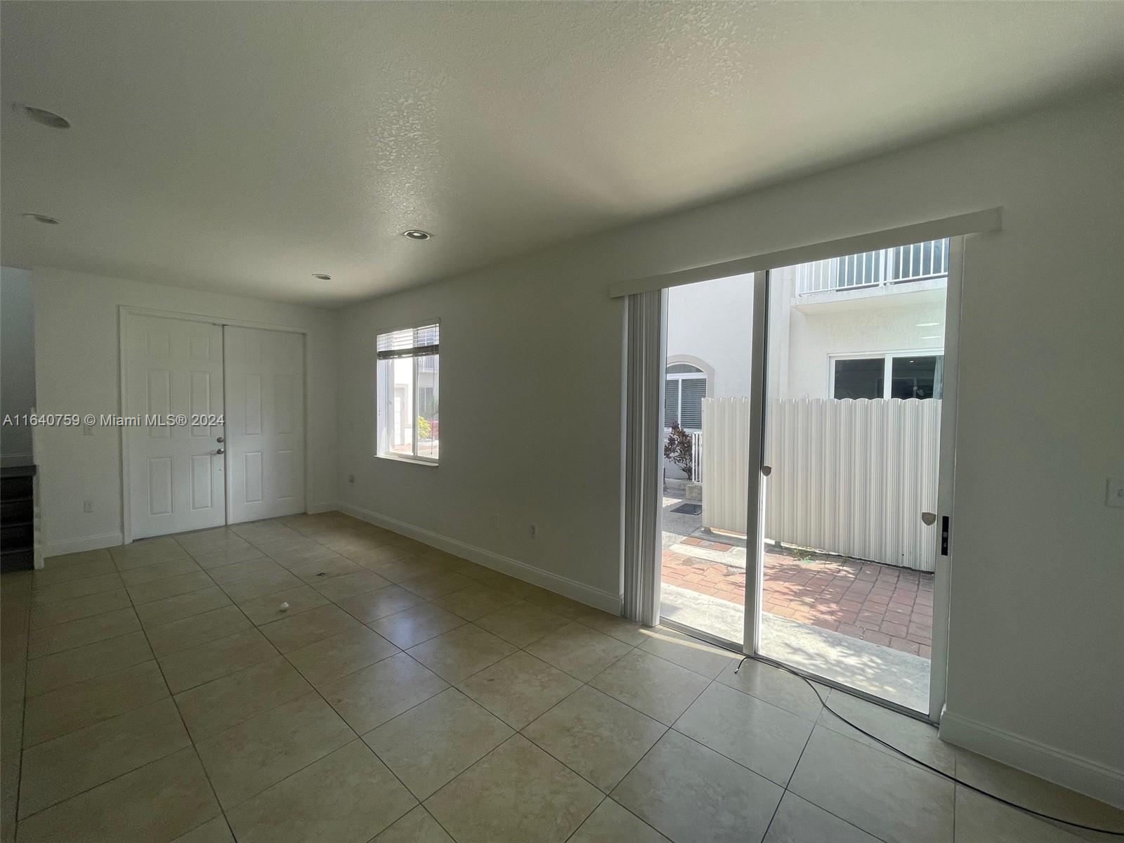 3193 NW 11 ST Unit: 6-E
