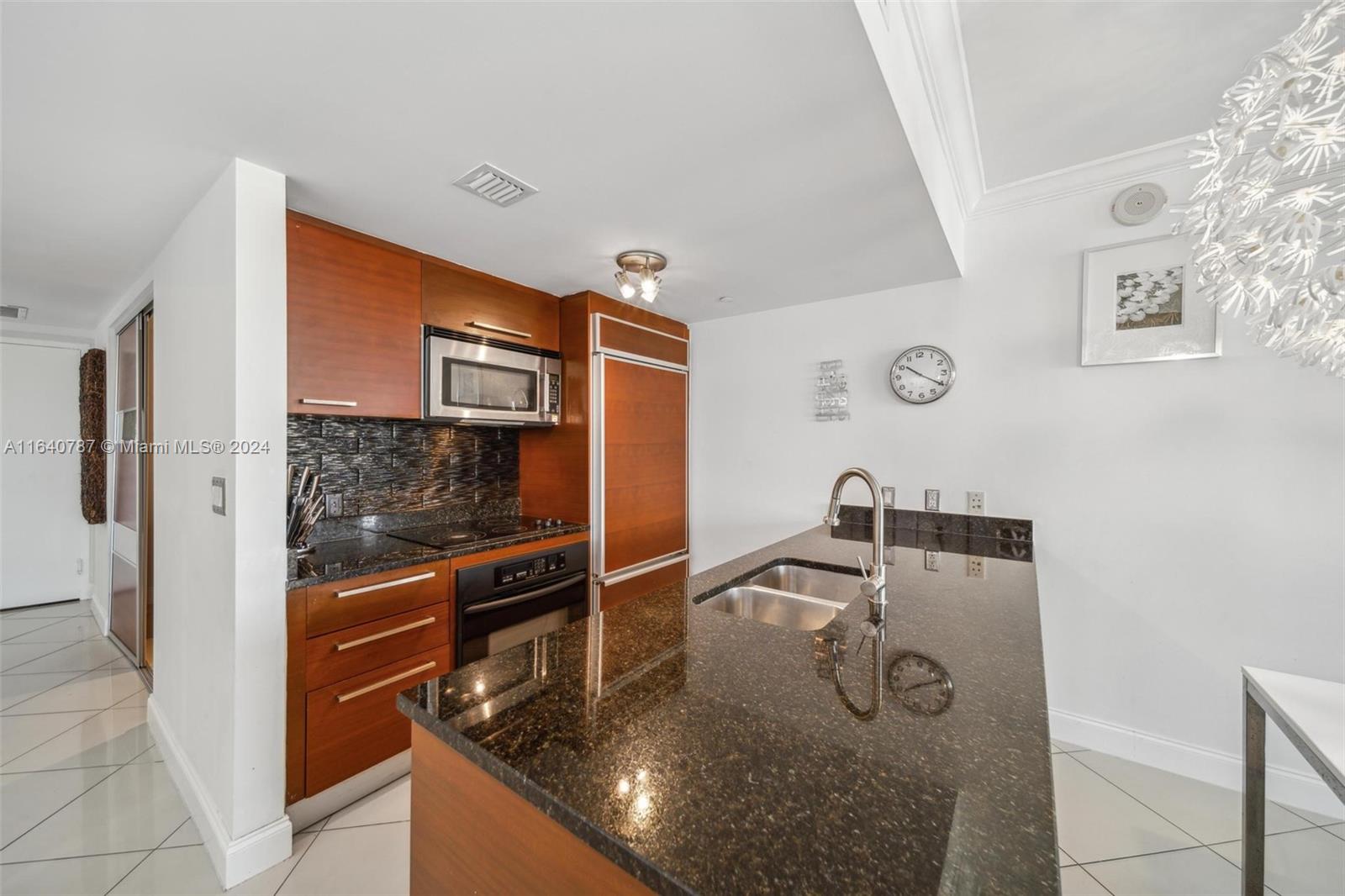 1800 S Ocean Dr # 1406