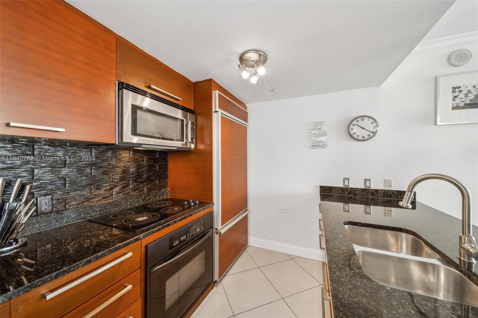 1800 S Ocean Dr # 1406