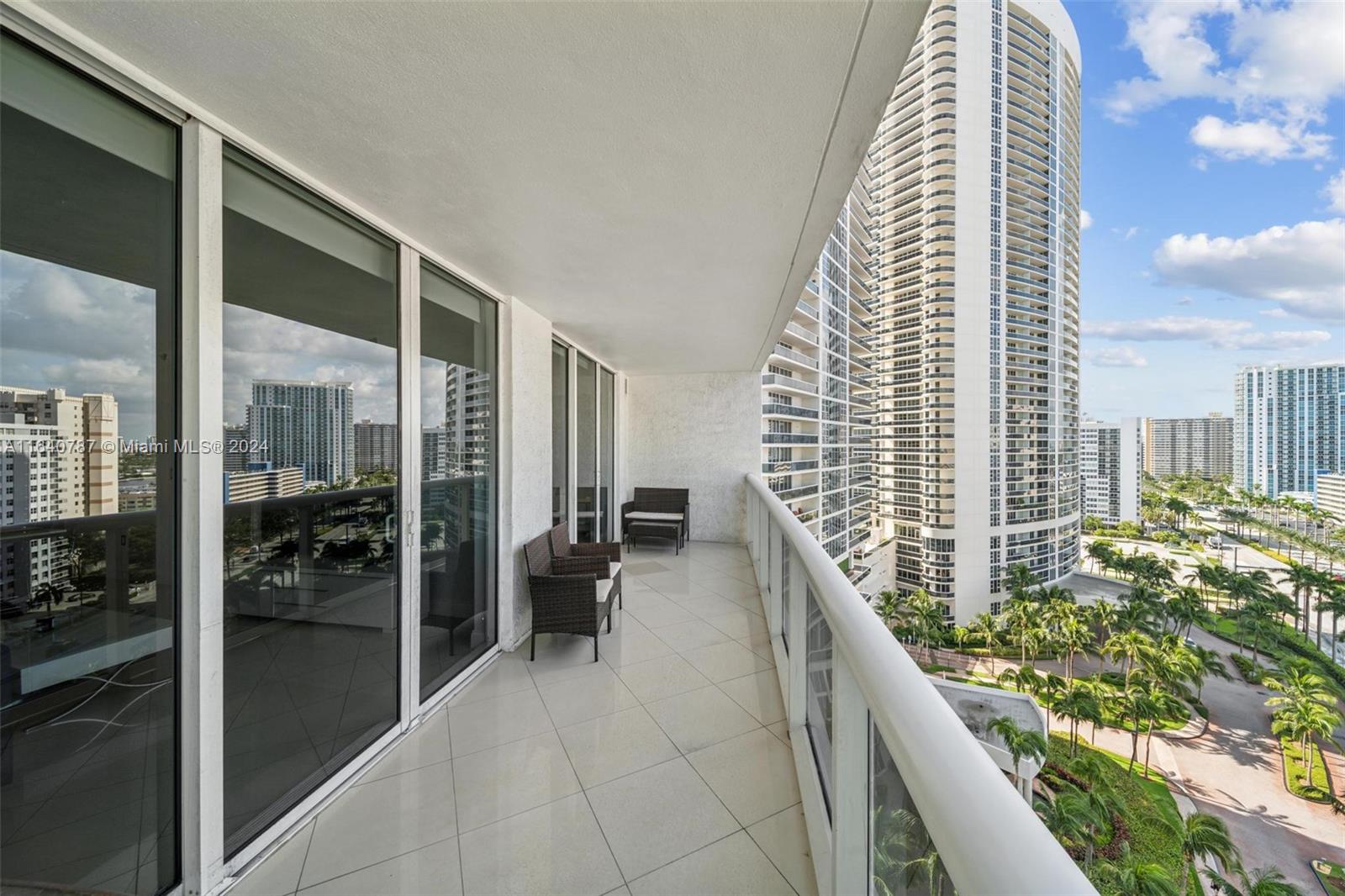 1800 S Ocean Dr # 1406