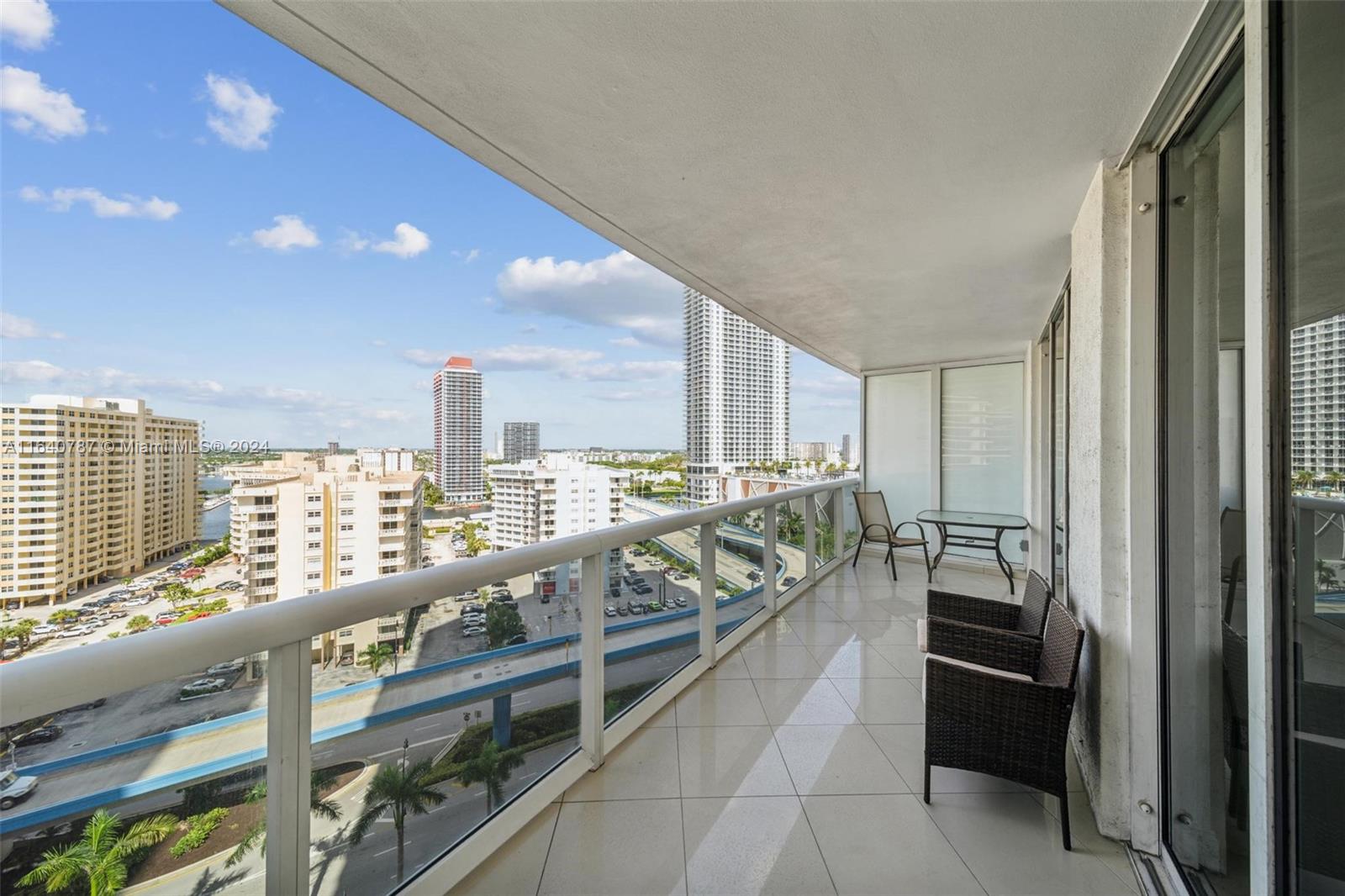 1800 S Ocean Dr # 1406