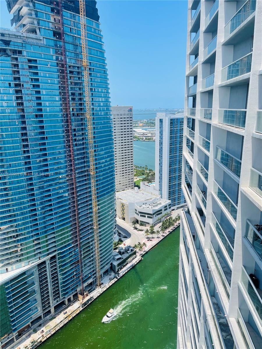 475 Brickell Ave # 4610