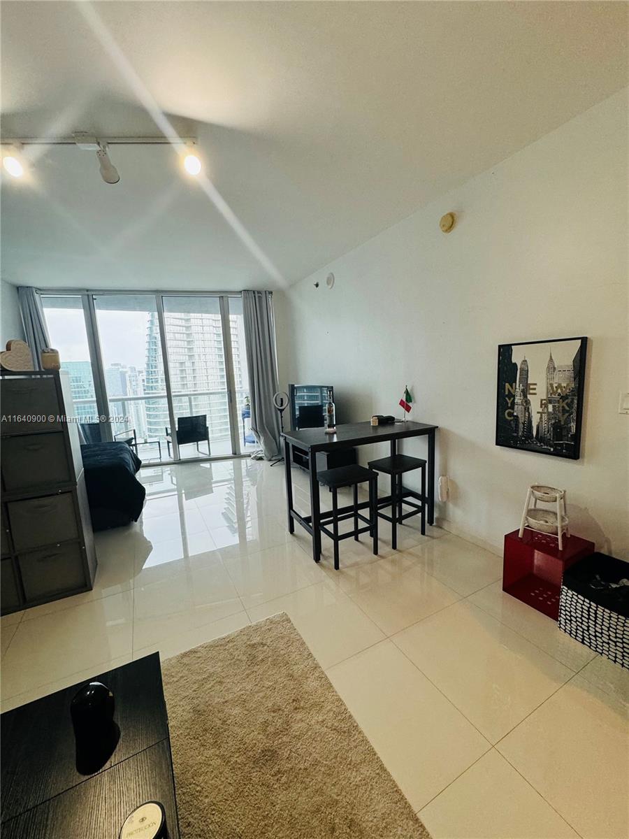 475 Brickell Ave # 4610