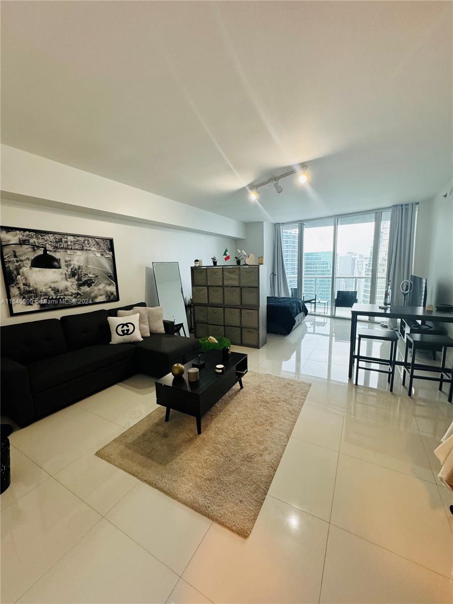 475 Brickell Ave # 4610