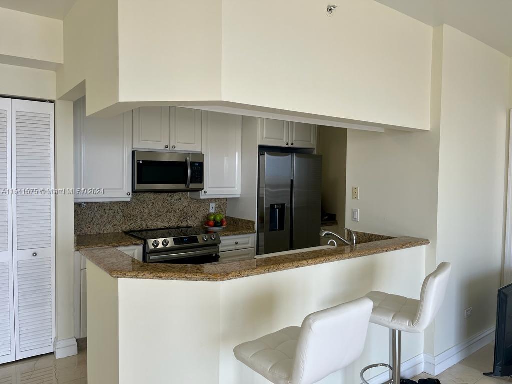 848 Brickell Key Dr # 2303