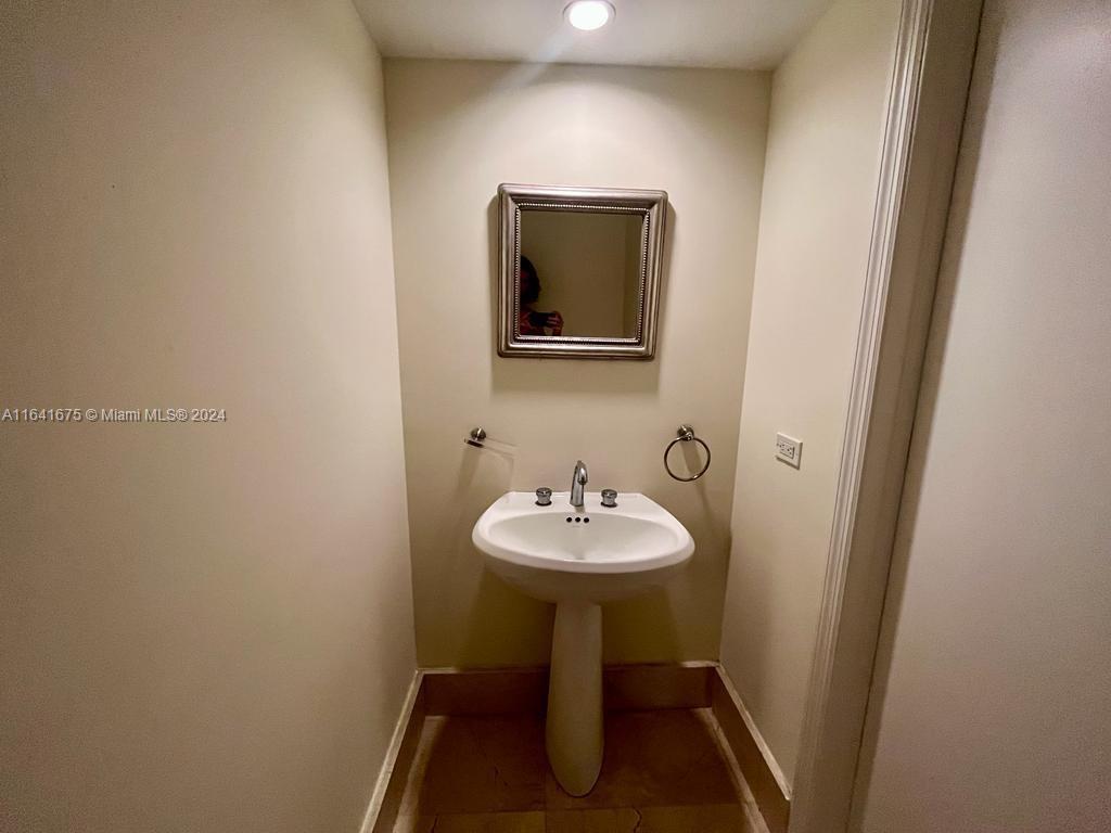 848 Brickell Key Dr # 2303