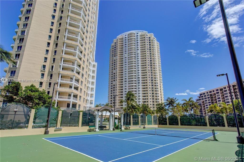 848 Brickell Key Dr # 2303