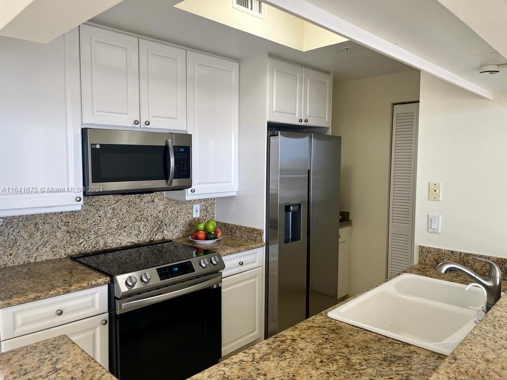 848 Brickell Key Dr # 2303