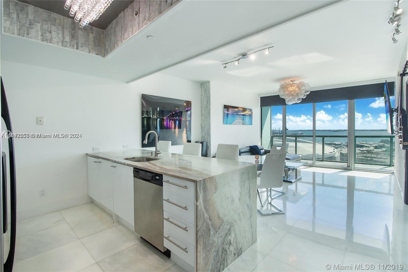 888 Biscayne Blvd # 1906