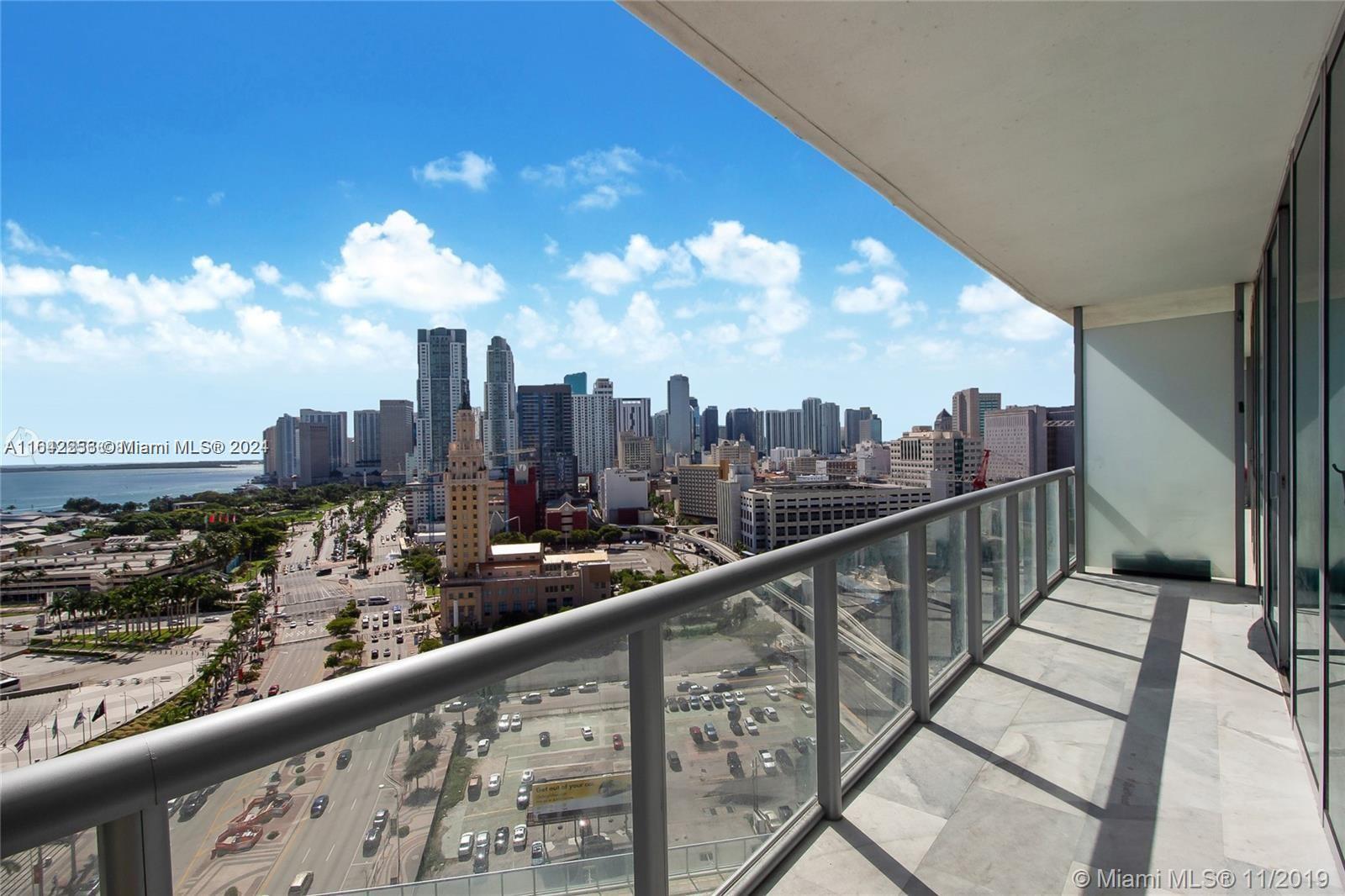 888 Biscayne Blvd # 1906