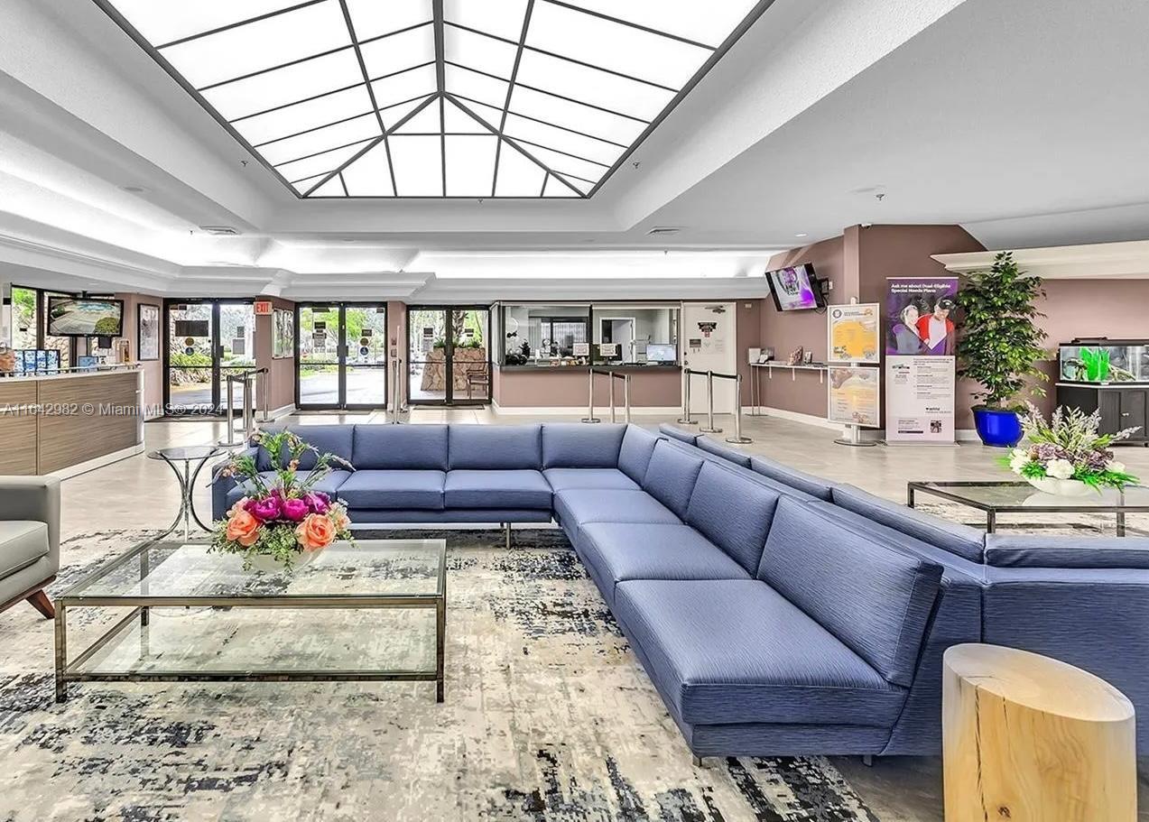 9621 Sunrise Lakes Blvd Unit: 310
