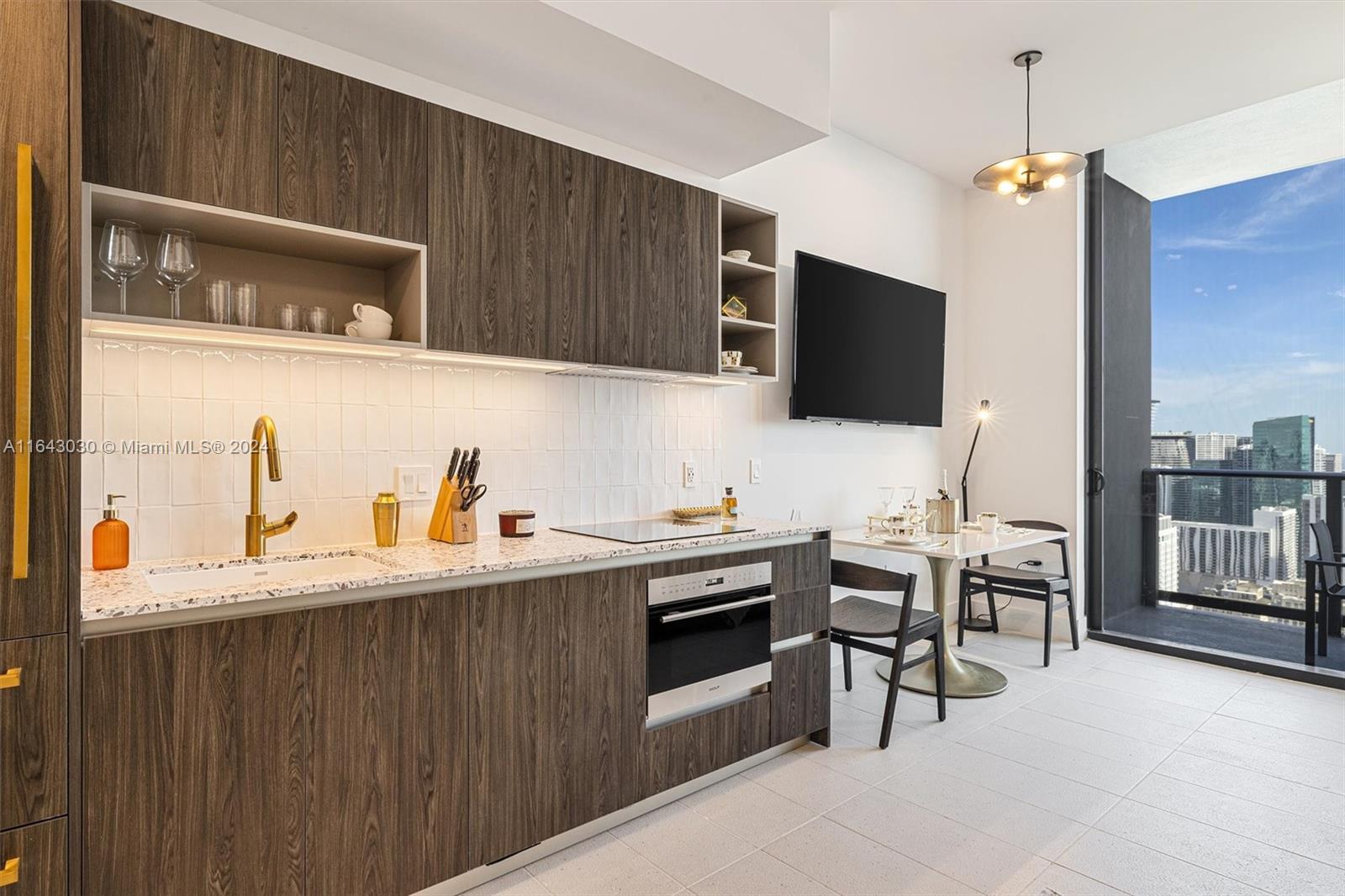 601 NE 1st Ave # 5106 Unit: PH-5106