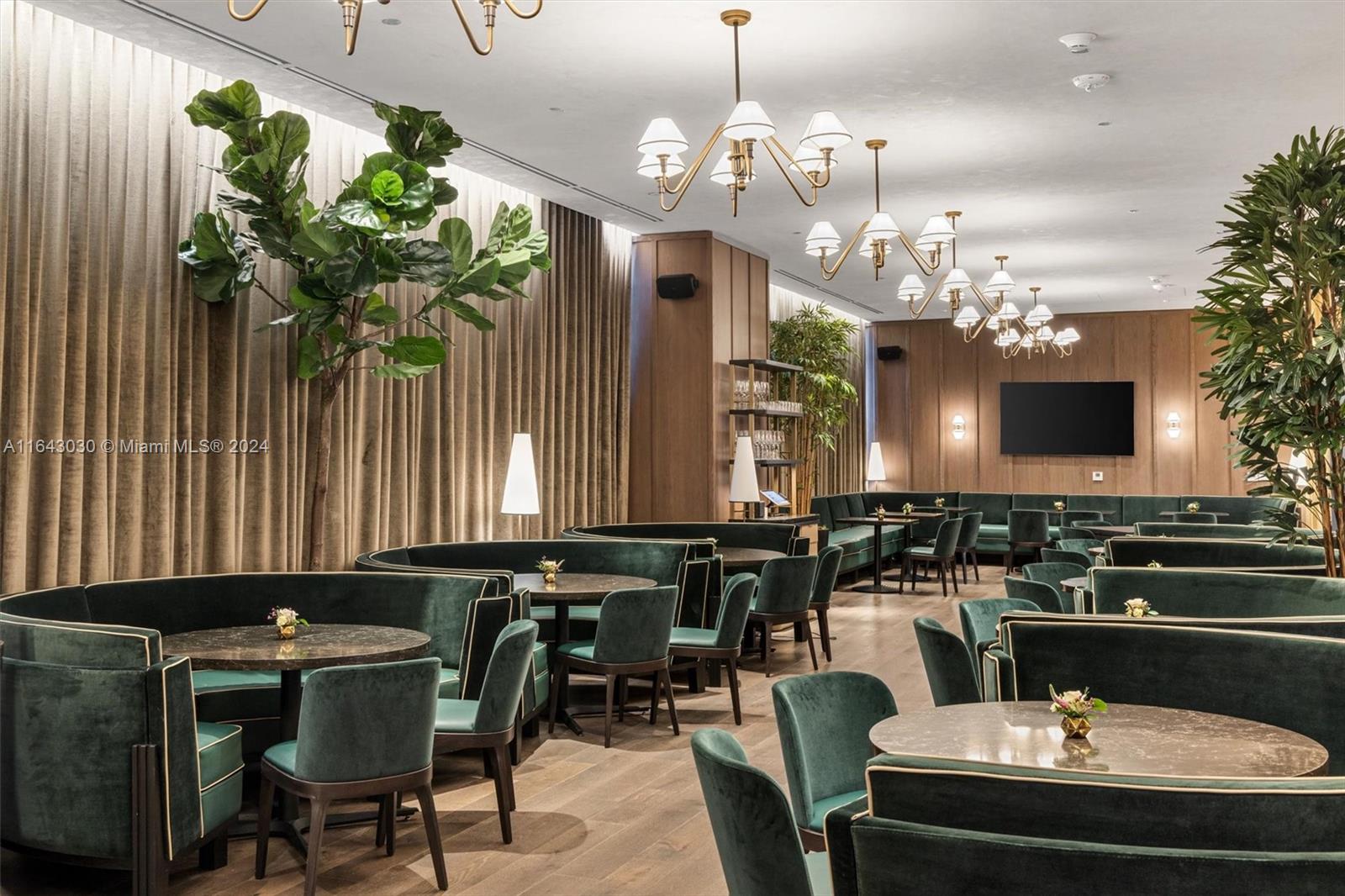 601 NE 1st Ave # 5106 Unit: PH-5106