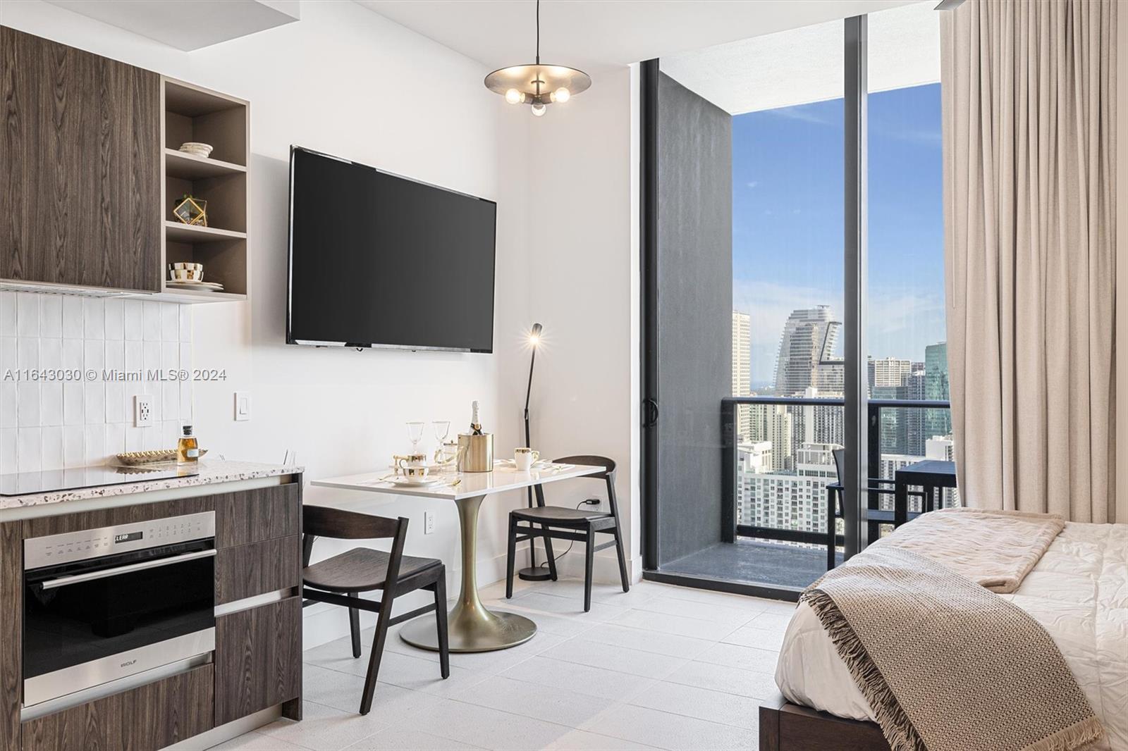 601 NE 1st Ave # 5106 Unit: PH-5106