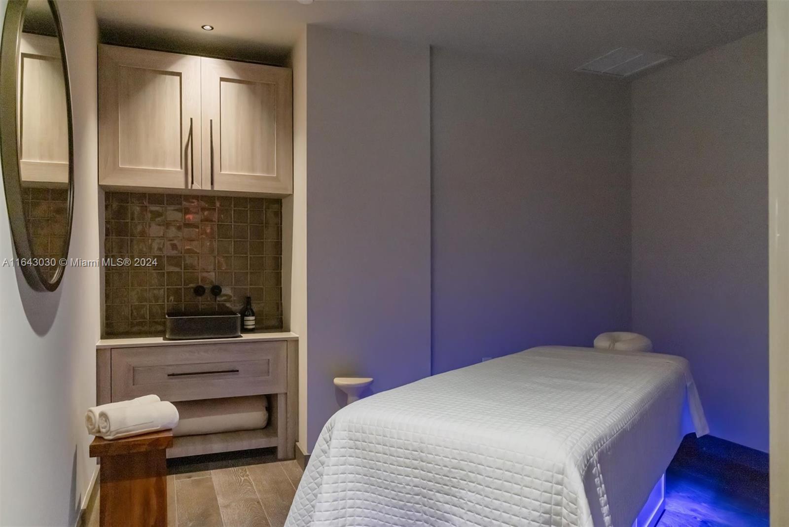 601 NE 1st Ave # 5106 Unit: PH-5106