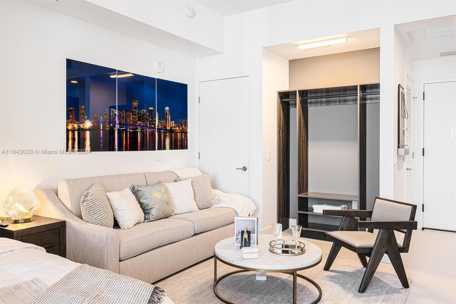 601 NE 1st Ave # 5106 Unit: PH-5106