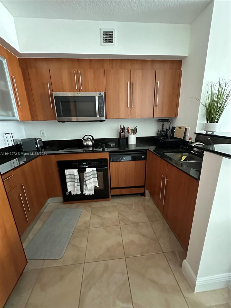 335 S Biscayne Blvd # 1600