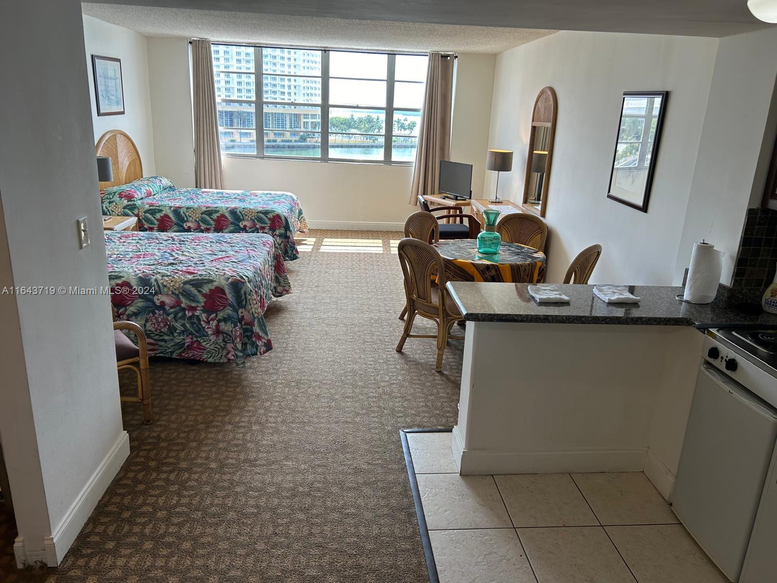 801 Brickell Bay Dr # 669
