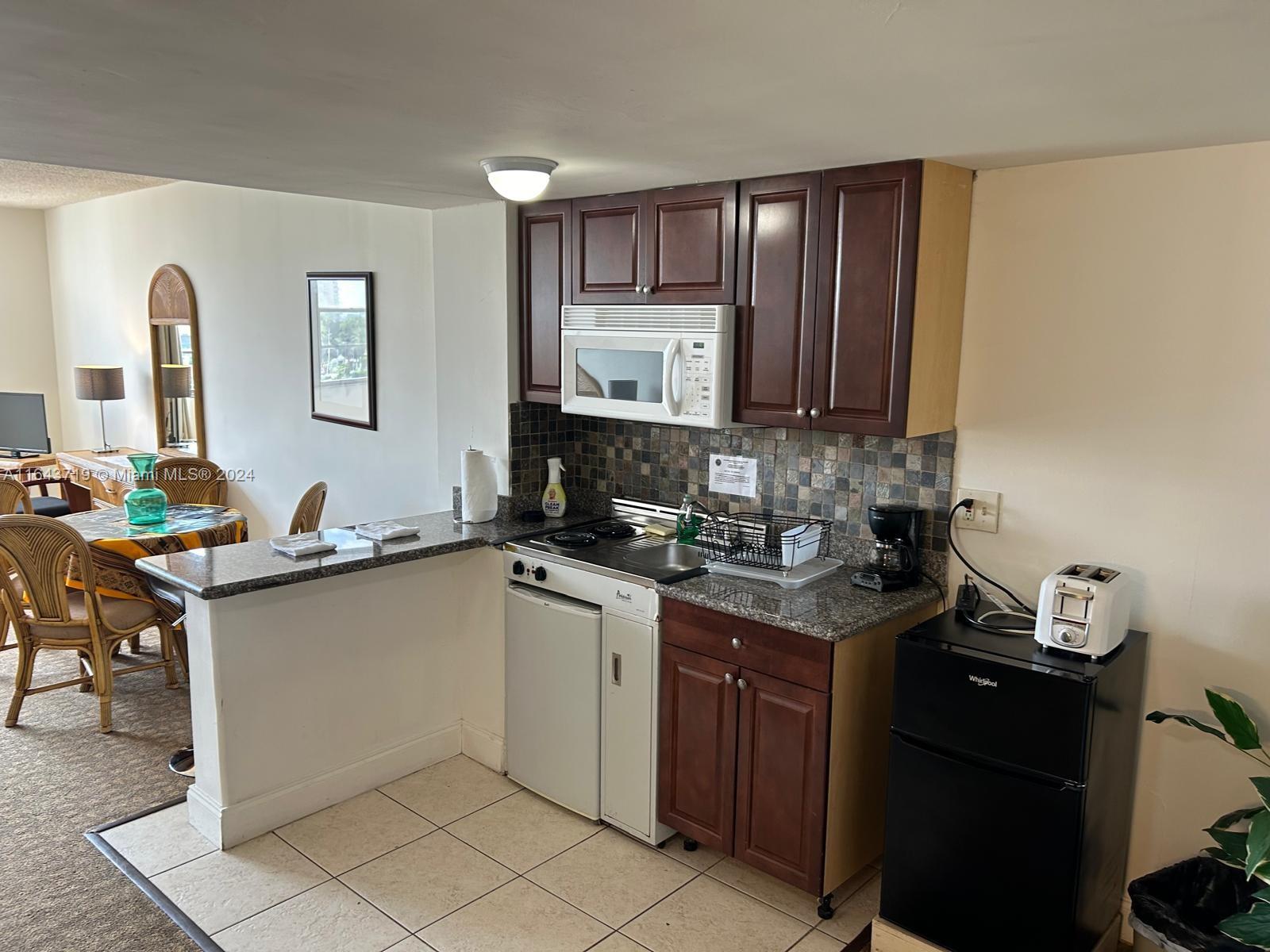 801 Brickell Bay Dr # 669