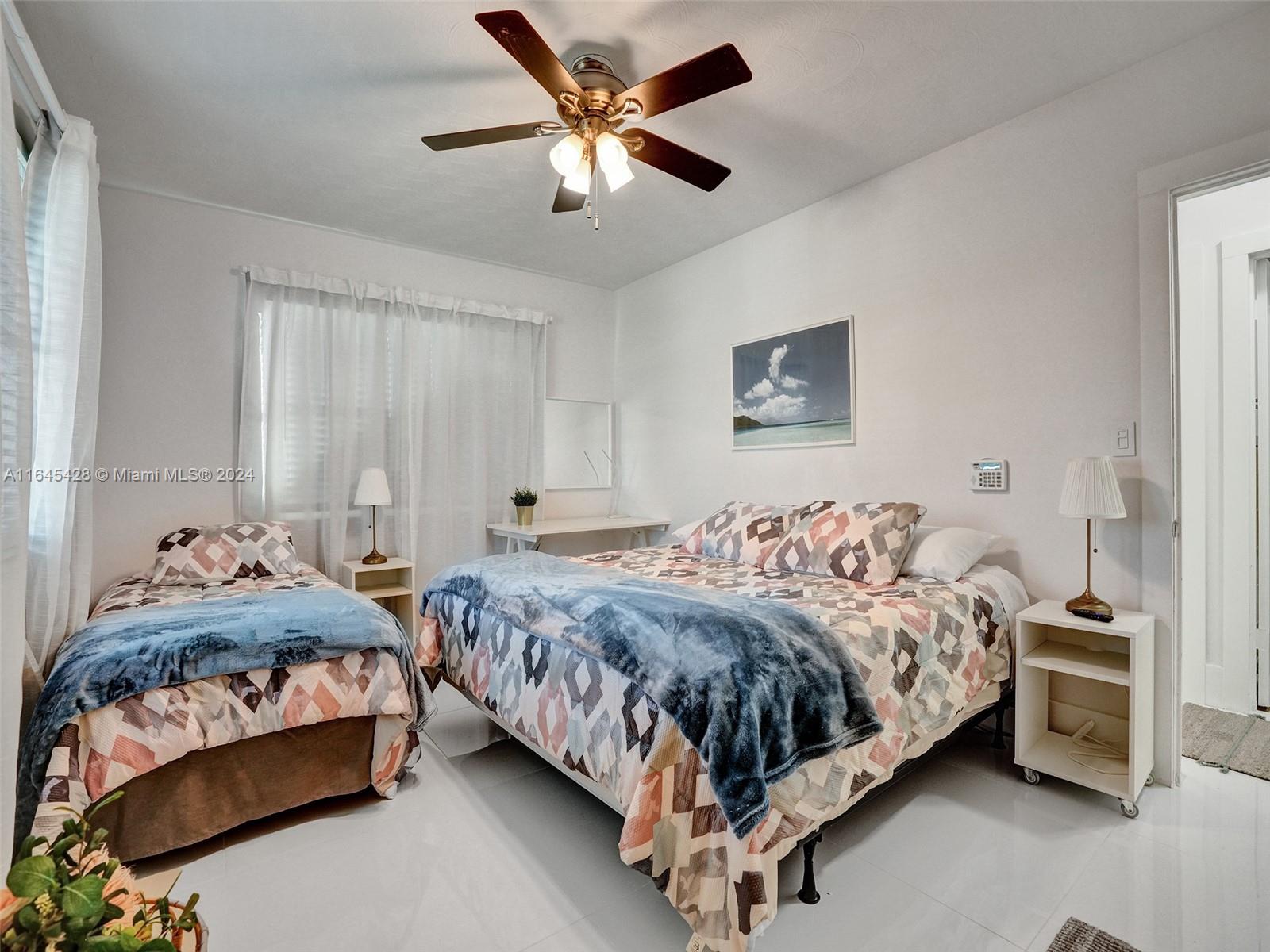 1216 Guava Isle