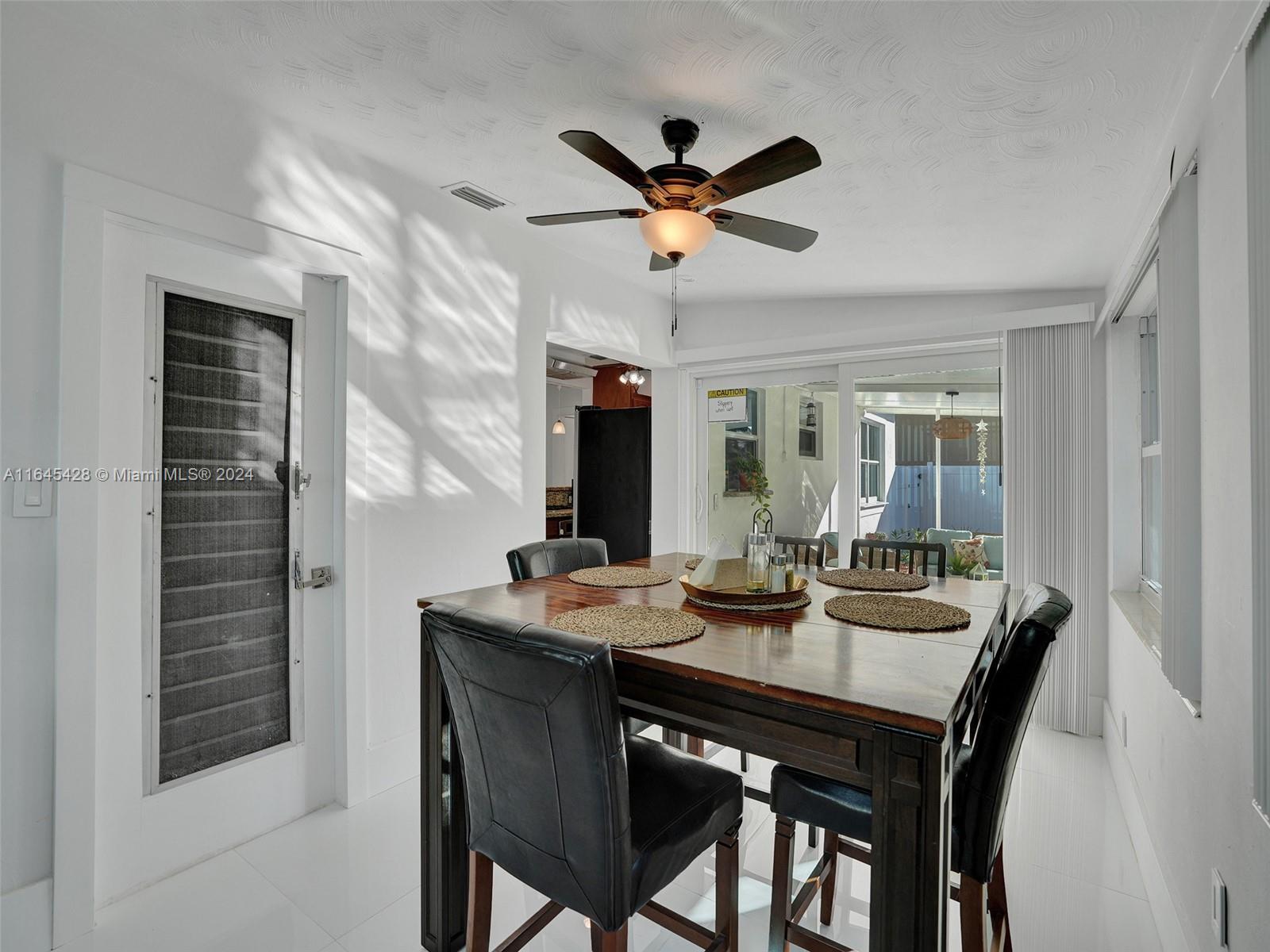 1216 Guava Isle