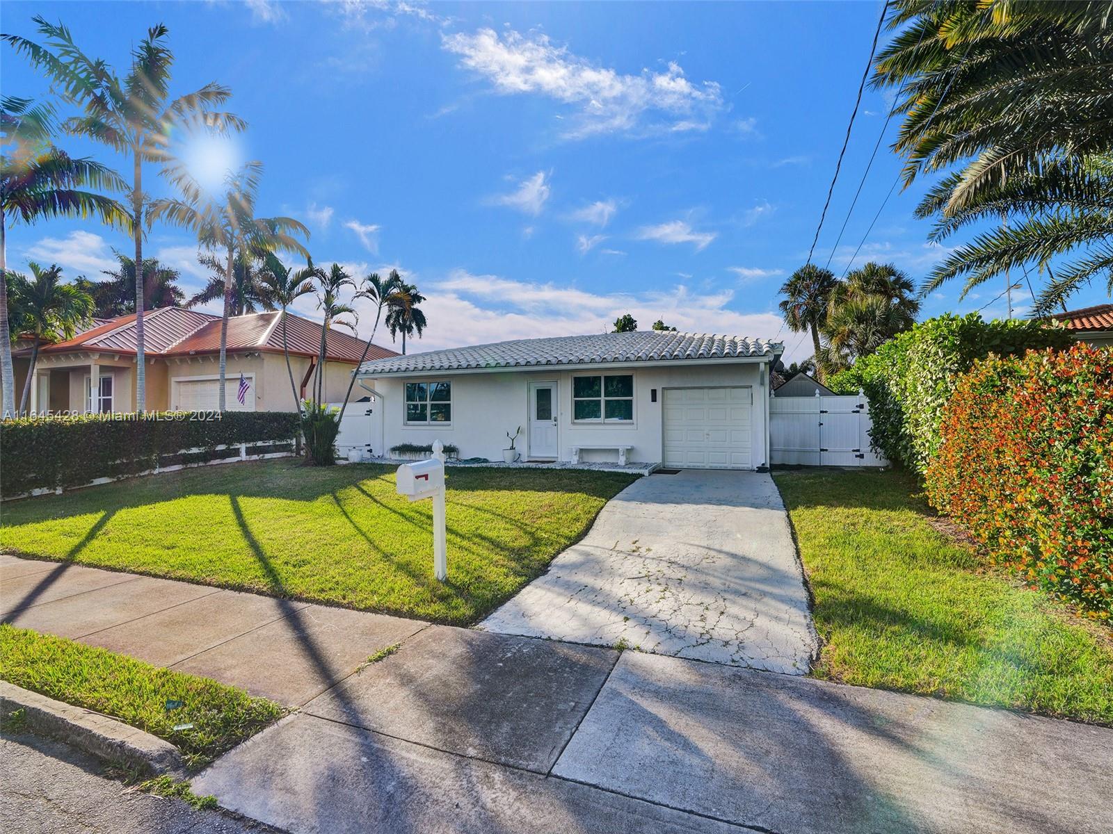 1216 Guava Isle