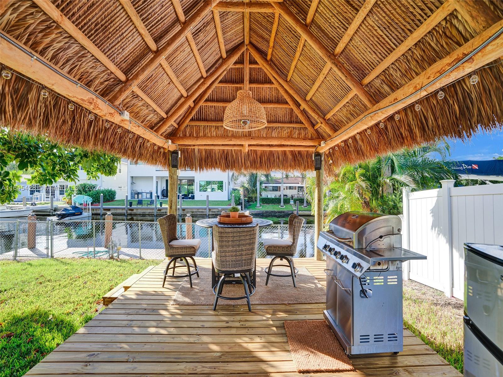 1216 Guava Isle