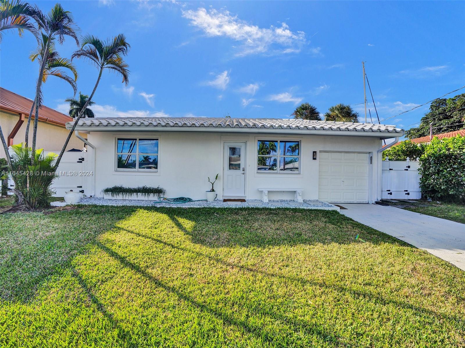 1216 Guava Isle
